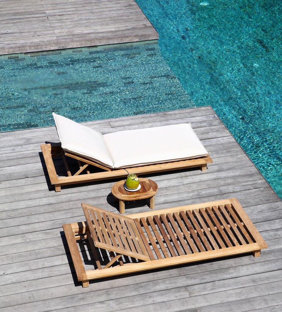 teak double lounger. sun lounger. teak outdoor furniture. garden furniture jepara. teak wood furniture. wholesale indonesia furniture. export furniture manufacture. RATTAN FURNITURE. RATTAN SUN LOUNGER. teak sun lounger